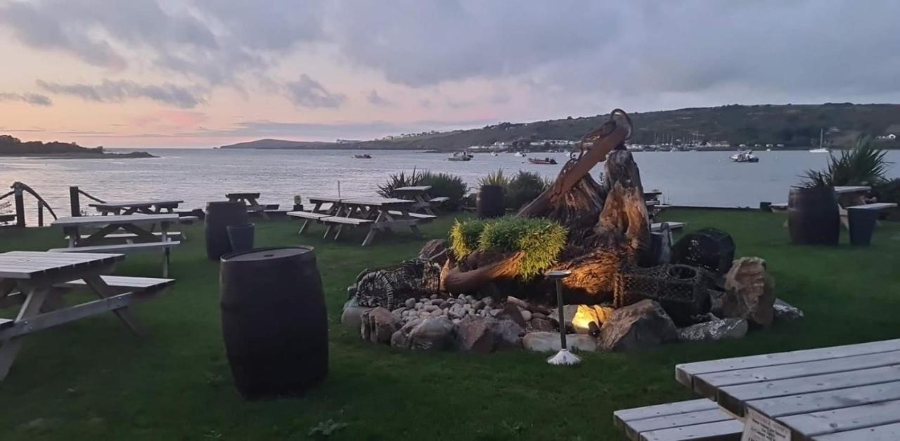 The Teifi Waterside Hotel 卡迪根 外观 照片